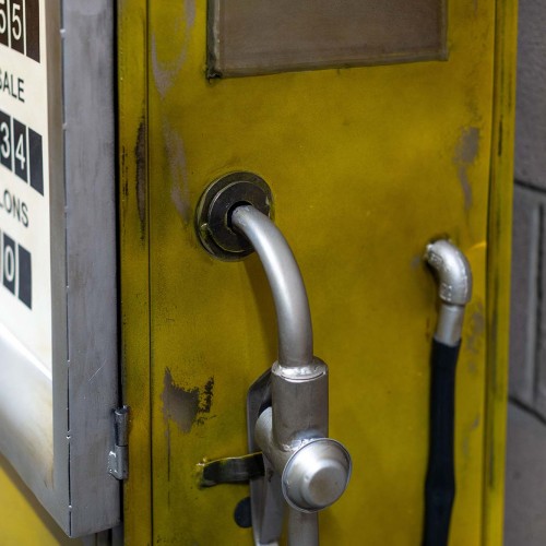 8 EDGE 028 Petrol Pump - Yellow